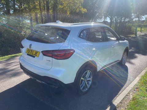 MG HS 1.5 T-GDI Exclusive DCT Euro 6 (s/s) 5dr 51