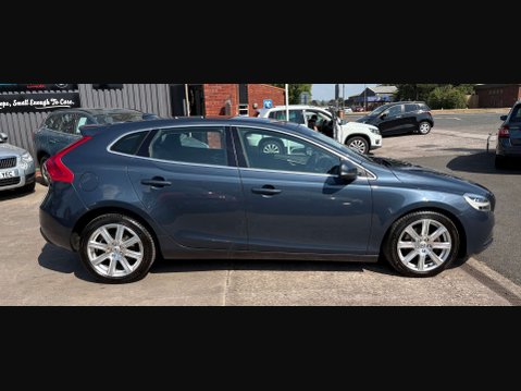 Volvo V40 2.0 V40 Inscription T3 5dr 11