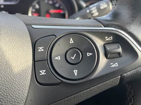 Vauxhall Insignia 2.0 Turbo D Elite Nav 5dr 21
