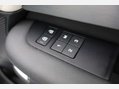 Land Rover Discovery 3.0 Discovery R-Dynamic SE D MHEV Auto 4WD 5dr 21