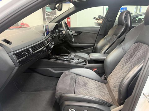Audi RS4 2.9 TFSI V6 Sport Edition Estate 5dr Petrol Tiptronic quattro Euro 6 (s/s) 34
