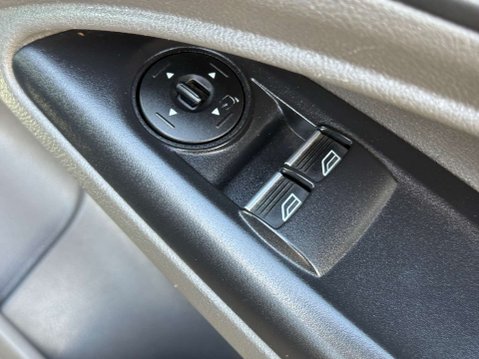 Ford Transit Connect 1.5 Transit Connect 200 Limited TDCi 41