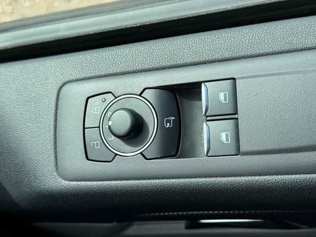 Ford Transit Custom Crew Cab AUTO SWB L1H1 Limited 320 Air Con Alloys Camera Sensors EURO 6 27