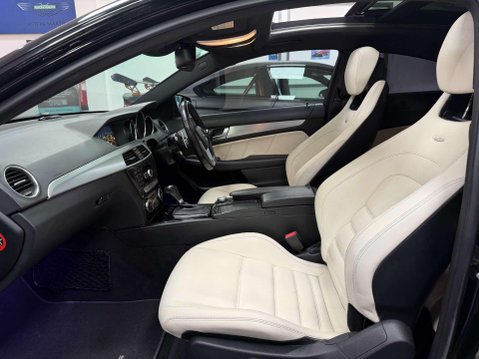 Mercedes-Benz C Class 6.3 C63 V8 AMG Edition 125 Coupe 2dr Petrol SpdS MCT Euro 5 (457 ps) 37