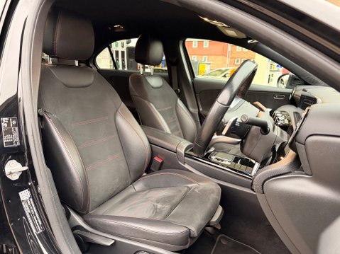 Mercedes-Benz A Class A 180 D AMG LINE EXECUTIVE 3