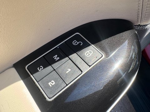 Land Rover Range Rover Sport 3.0 SD V6 Autobiography Dynamic Auto 4WD Euro 6 (s/s) 5dr 52