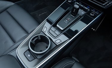 Porsche 911 Targa 4S (992) 21