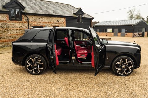 Rolls-Royce Cullinan 6.75 V12 Black Badge Auto 4WD Euro 6 5dr 28