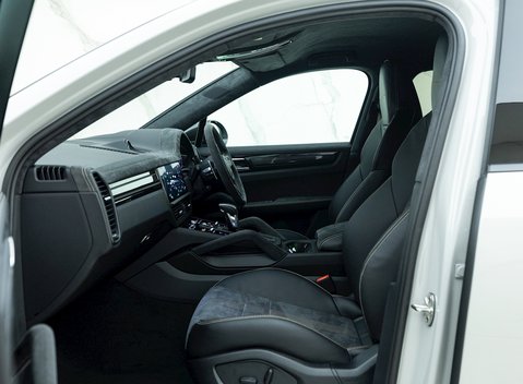 Porsche Cayenne Turbo GT 14