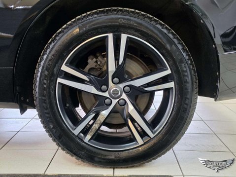 Volvo XC60 2.0 D5 PowerPulse R-Design Auto AWD Euro 6 (s/s) 5dr 72