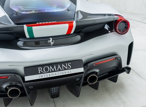Ferrari 488 Pista Piloti 33