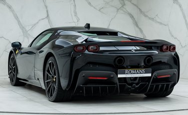 Ferrari SF90 Stradale 7