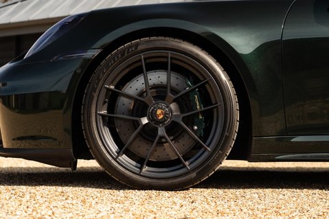 Porsche 911 3.6 T-Hybrid 992 4 GTS Targa PDK 4WD Euro 6 (s/s) 2dr 9