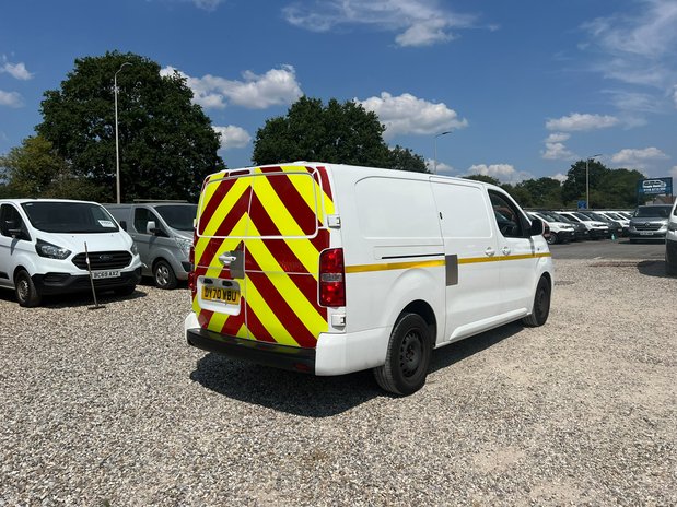 Vauxhall Vivaro LWB L2H1 2900 Sportive 100ps Turbo D Air Con Sensors Cruise Twin Side Doors 6