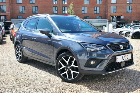 SEAT Arona TSI FR SPORT DSG AUTOMATIC! SMARTPHONE LINK! HEATED SEATS!