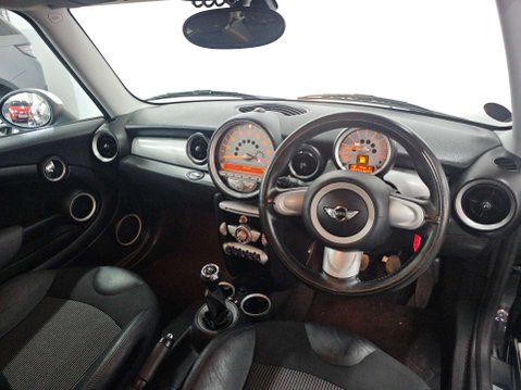 Mini Hatch 1.6 Cooper 3dr 12