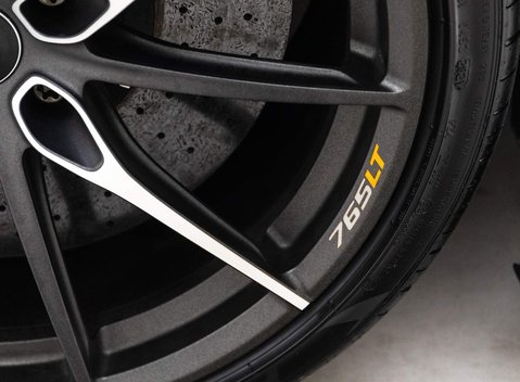 McLaren 765LT V8 SSG 29