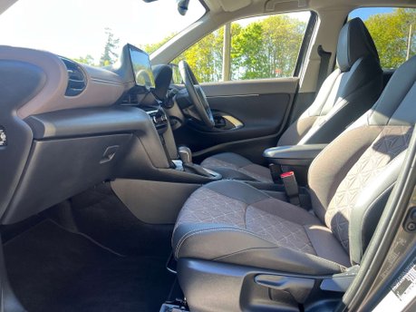 Toyota Yaris Cross 1.5 Yaris Cross Excel HEV 4x4 Auto 4WD 5dr 35