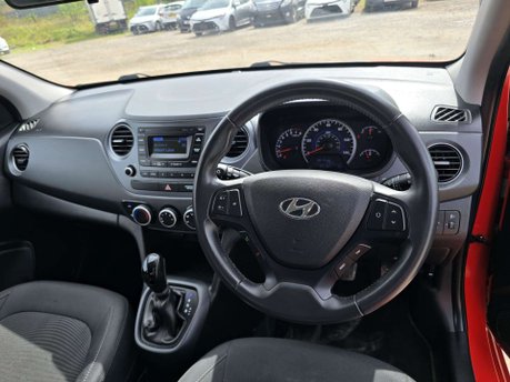 Hyundai i10 1.2 SE Hatchback 5dr Petrol Auto Euro 6 (87 ps) 19