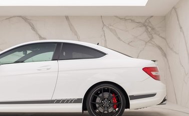 Mercedes-Benz C Class C63 AMG Edition 32