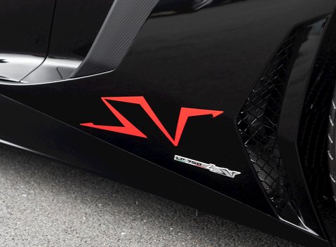 Lamborghini Aventador SV LP 750-4 Roadster 12