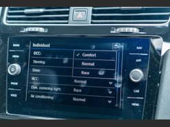 Volkswagen Golf 2.0 Golf R TSi 4Motion Semi-Auto 4WD 5dr 16