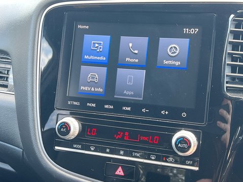 Mitsubishi Outlander PHEV DYNAMIC 12