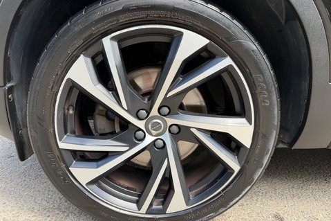 Volvo XC40 D4 R-DESIGN PRO AWD 54