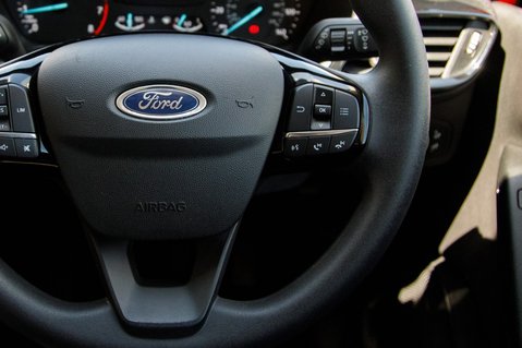 Ford Fiesta TREND 19