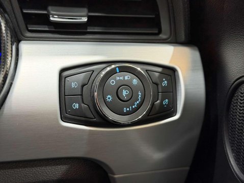 Ford Mustang 5.0 V8 GT Fastback 2dr Petrol SelShift Euro 6 (416 bhp) 44