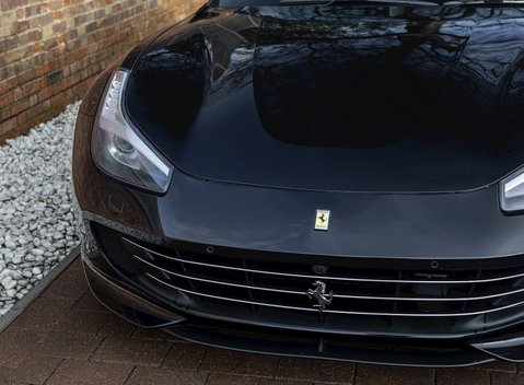 Ferrari GTC4 Lusso 23