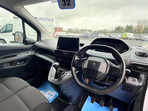 Peugeot Partner 1.5 Partner Professional Premium+ BHDi 16