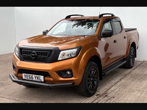 Nissan Navara 2.3 Navara Tekna dCi Auto 4WD 5dr 45