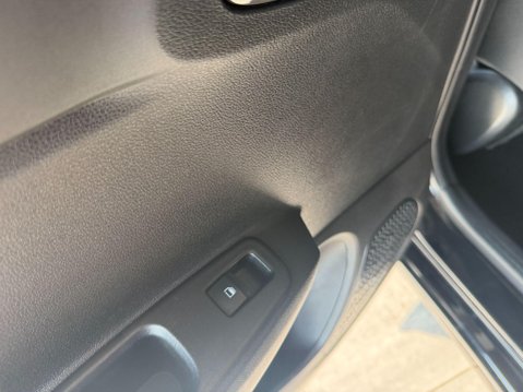 Hyundai i10 1.2 Premium Auto Euro 6 (s/s) 5dr 19