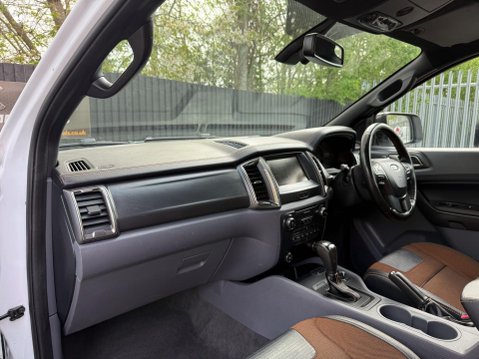 Ford Ranger WILDTRAK 4X4 DCB TDCI 19