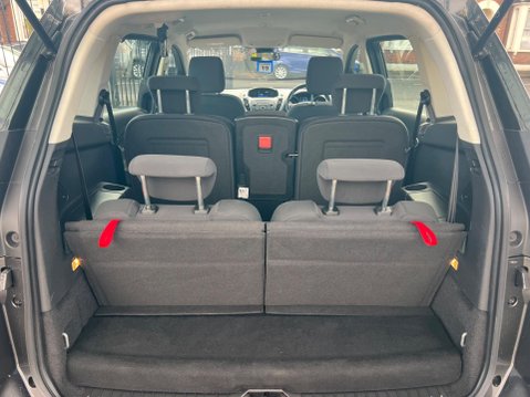 Ford Grand C-Max 1.0T EcoBoost Zetec Euro 6 (s/s) 5dr (Nav) 28