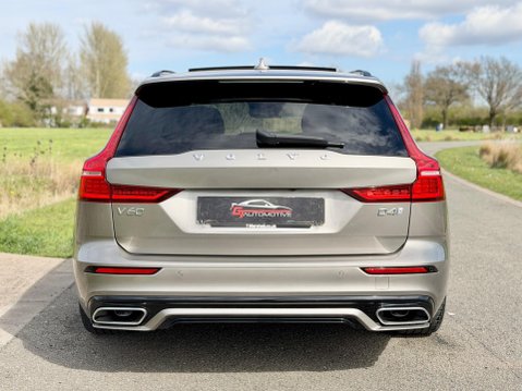 Volvo V60 2.0 D4 R-Design Auto Euro 6 (s/s) 5dr 9