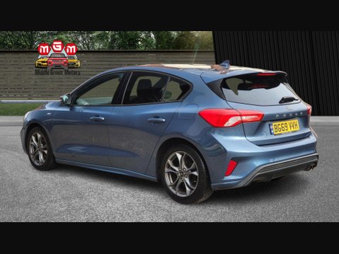 Ford Focus ST-LINE 6