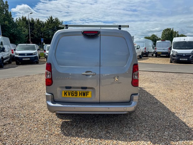 Peugeot Partner LWB L2H1 Low Roof Asphalt Air Con Nav Sensors EURO 6 NO VAT 7