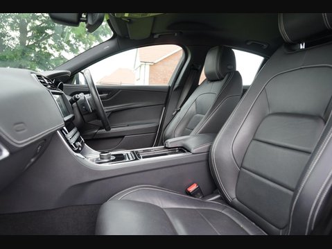 Jaguar XE 2.0i GPF R-Sport Auto Euro 6 (s/s) 4dr 24