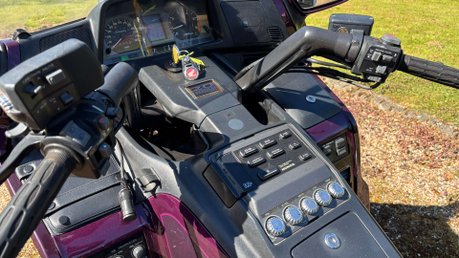 Honda Goldwing GL 1500 1995 ONLY 32K NEW MOT SERVICED ICONIC TOURER 22