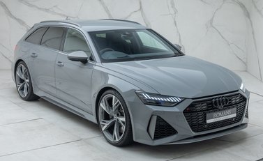 Audi RS6 AVANT PERFORMANCE 11