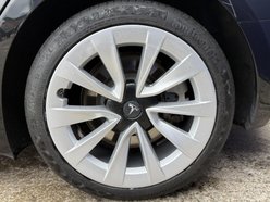 Tesla Model 3 Saloon 4dr Electric Auto RWD (241 bhp) 16