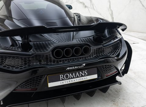 McLaren 765LT 34
