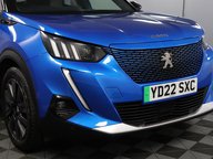 Peugeot 2008 GT PREMIUM 26