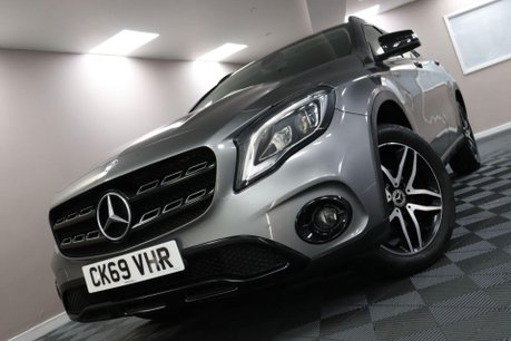 Mercedes-Benz GLA GLA 180 URBAN EDITION 31