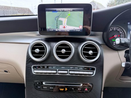 Mercedes-Benz GLC 2.1 GLC220d Sport (Premium) G-Tronic 4MATIC Euro 6 (s/s) 5dr 21
