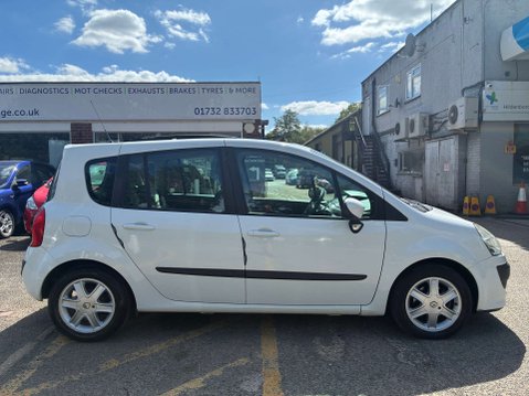 Renault Grand Modus 1.2 TCe Dynamique MPV 5dr Petrol Manual Euro 4 (100 ps) 6