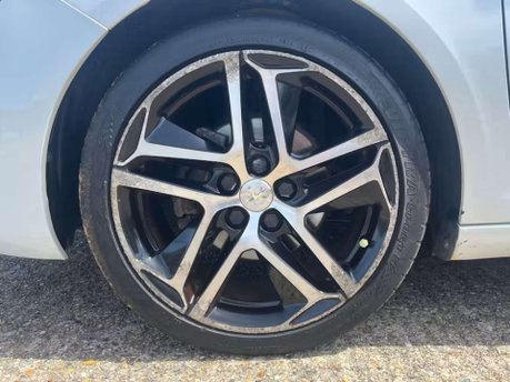 Peugeot 308 1.6 BlueHDi Allure Estate 5dr Diesel EAT Euro 6 (s/s) (120 ps) 31