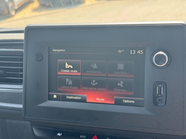 Nissan Interstar MWB L2H2 [SOLD KH] Medium Roof Air Con Nav Sensors EURO 6 30